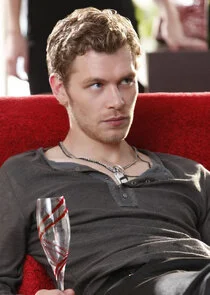 Niklaus "Klaus" Mikaelson (Personaje Principal / Interés Amoroso)