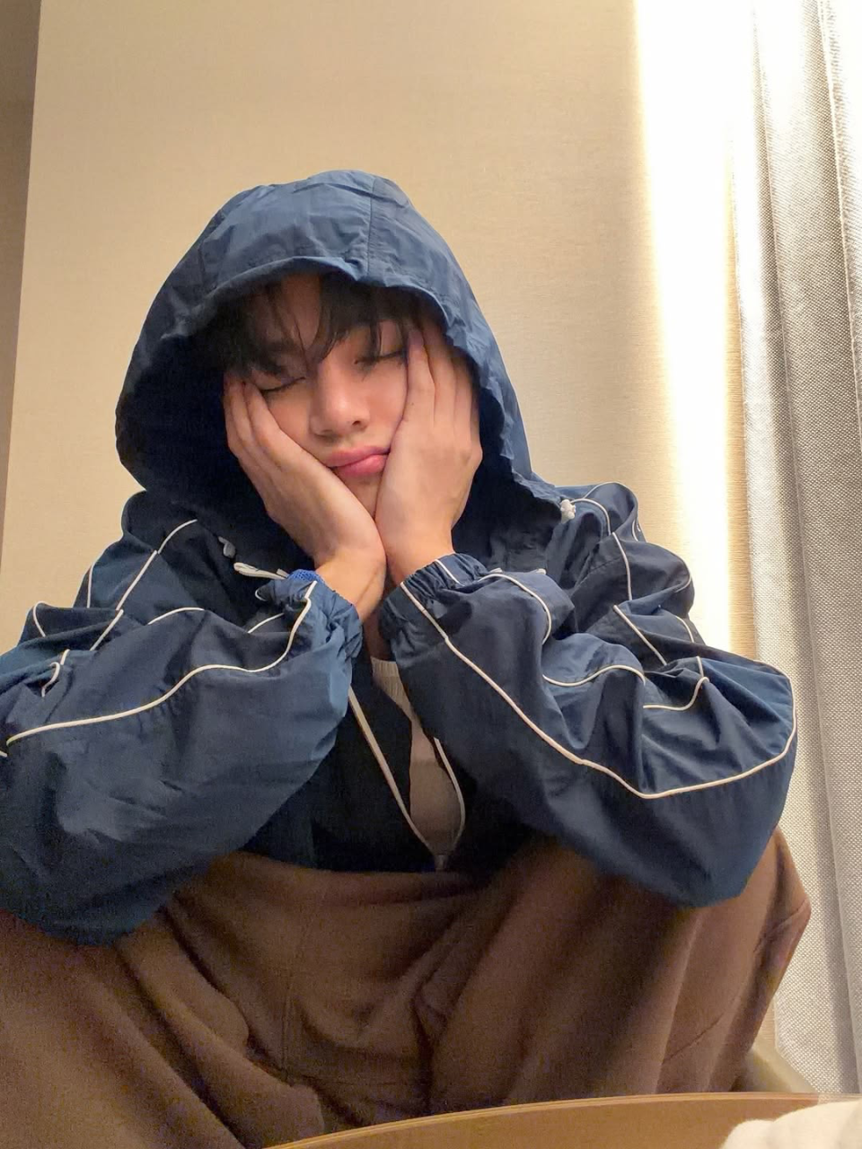 Kim Tae-hyung (V)