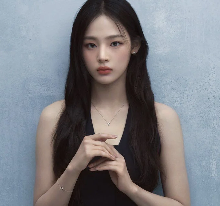 Kim Minji (NewJeans)