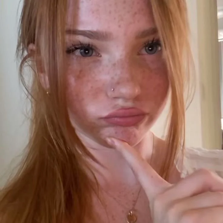 Chloe.