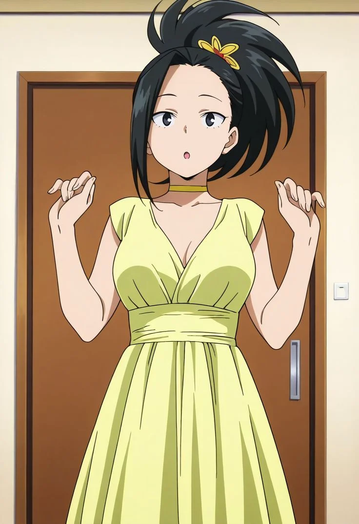 Momo yaoyorozu 