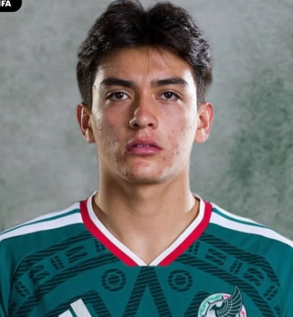 Gil Mora