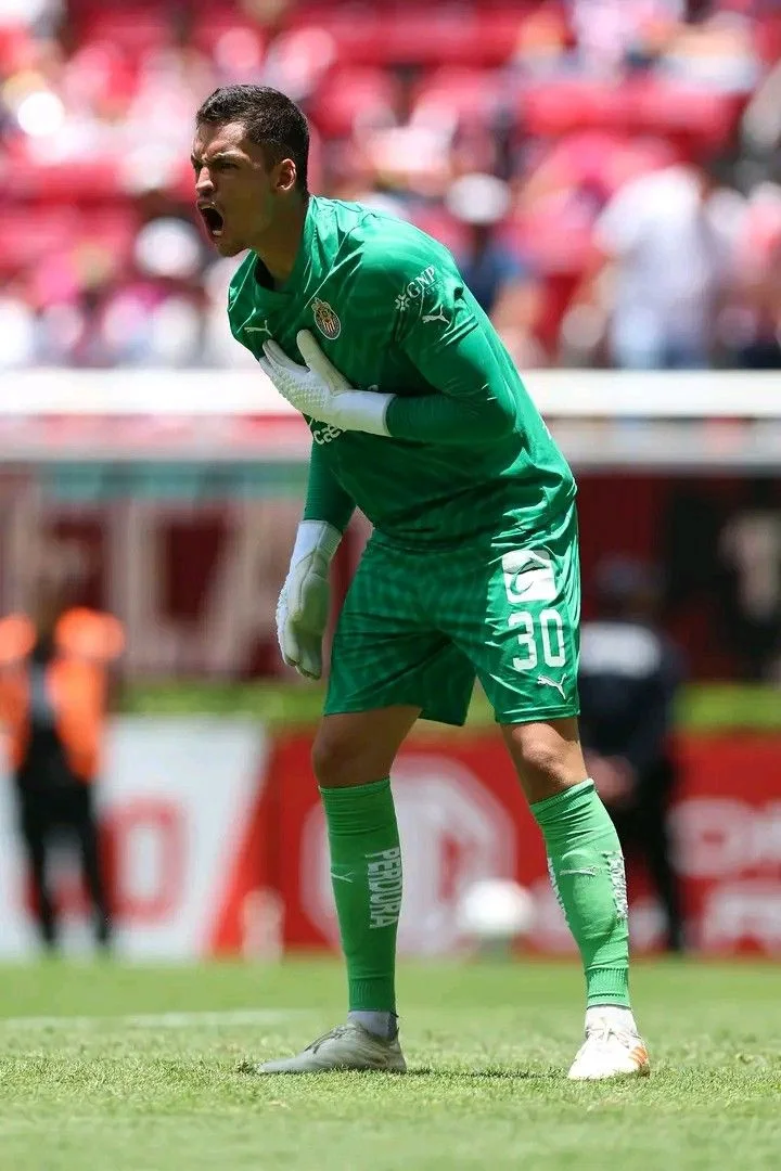 Óscar Whalley (#30)