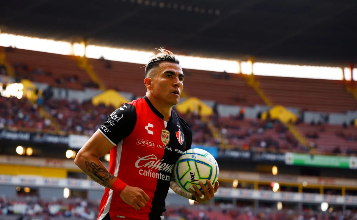 Luis Reyes (#18)