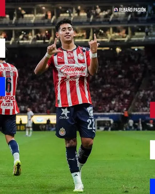 Santiago Sandoval (#240)