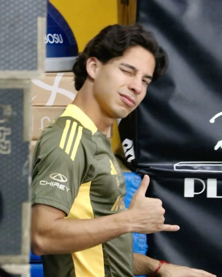 Diego Lainez